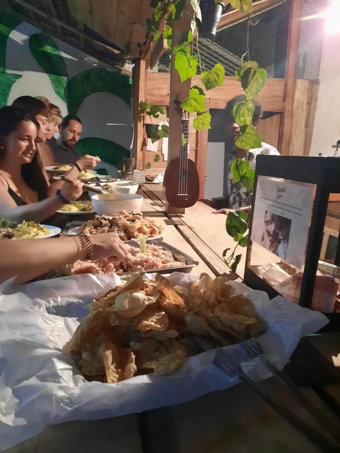 Coco Hostels - Arugambay Arugam Bay Bagian luar foto